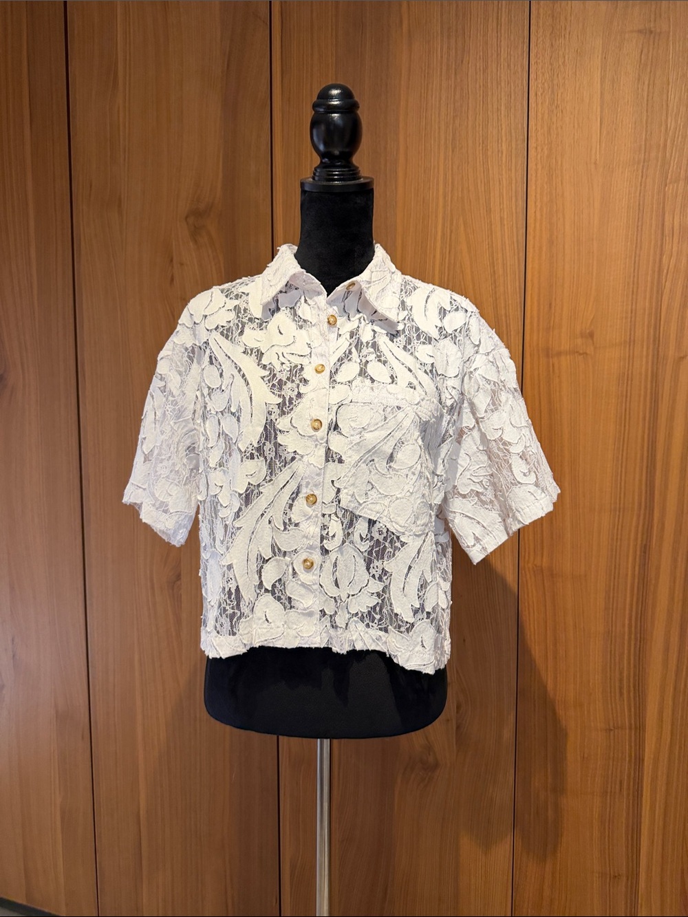 Anthropologie White Floral Lace Short-Sleeve Shirt